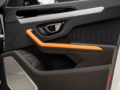 2026 Lamborghini Urus SE