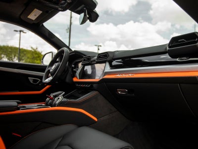 2026 Lamborghini Urus SE