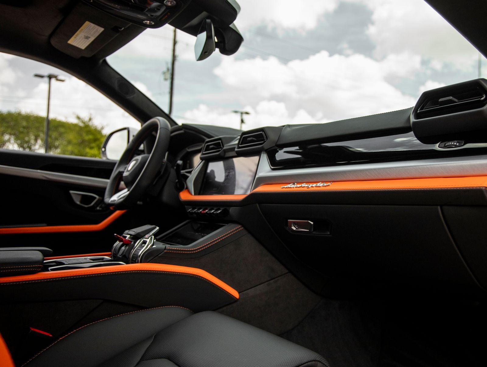 2026 Lamborghini Urus SE