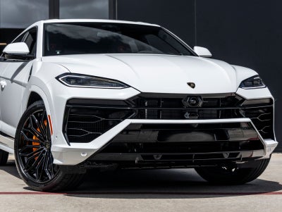 2026 Lamborghini Urus SE