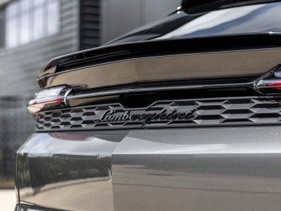 2025 Lamborghini Urus SE