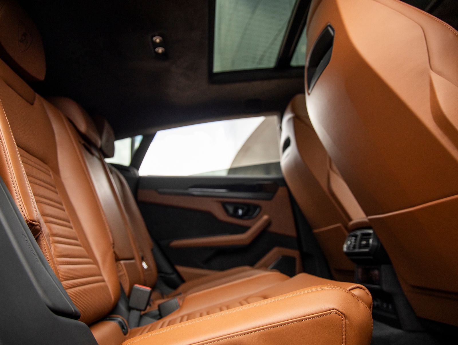 2025 Lamborghini Urus SE