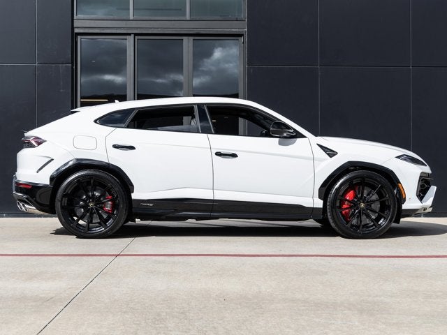 2026 Lamborghini Urus SE