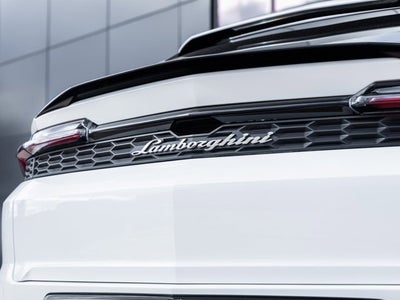 2026 Lamborghini Urus SE