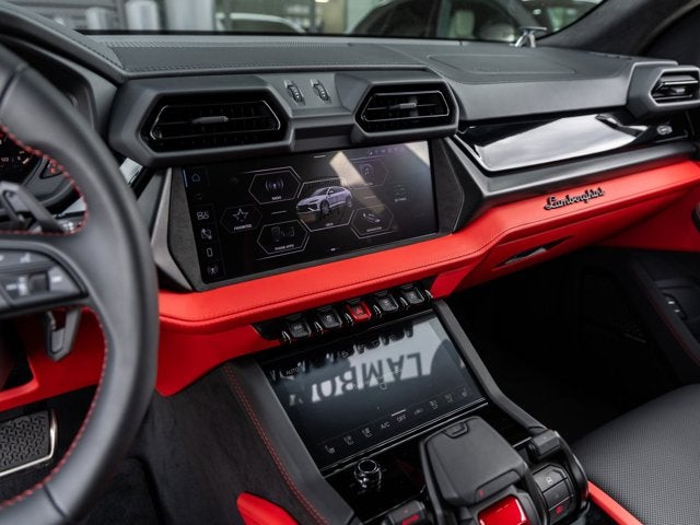 2026 Lamborghini Urus SE