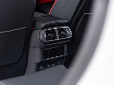 2026 Lamborghini Urus SE