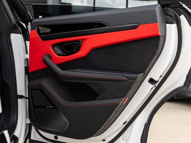 2026 Lamborghini Urus SE