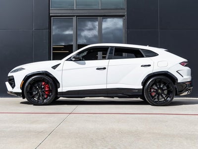 2026 Lamborghini Urus SE