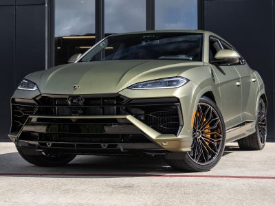2026 Lamborghini Urus SE