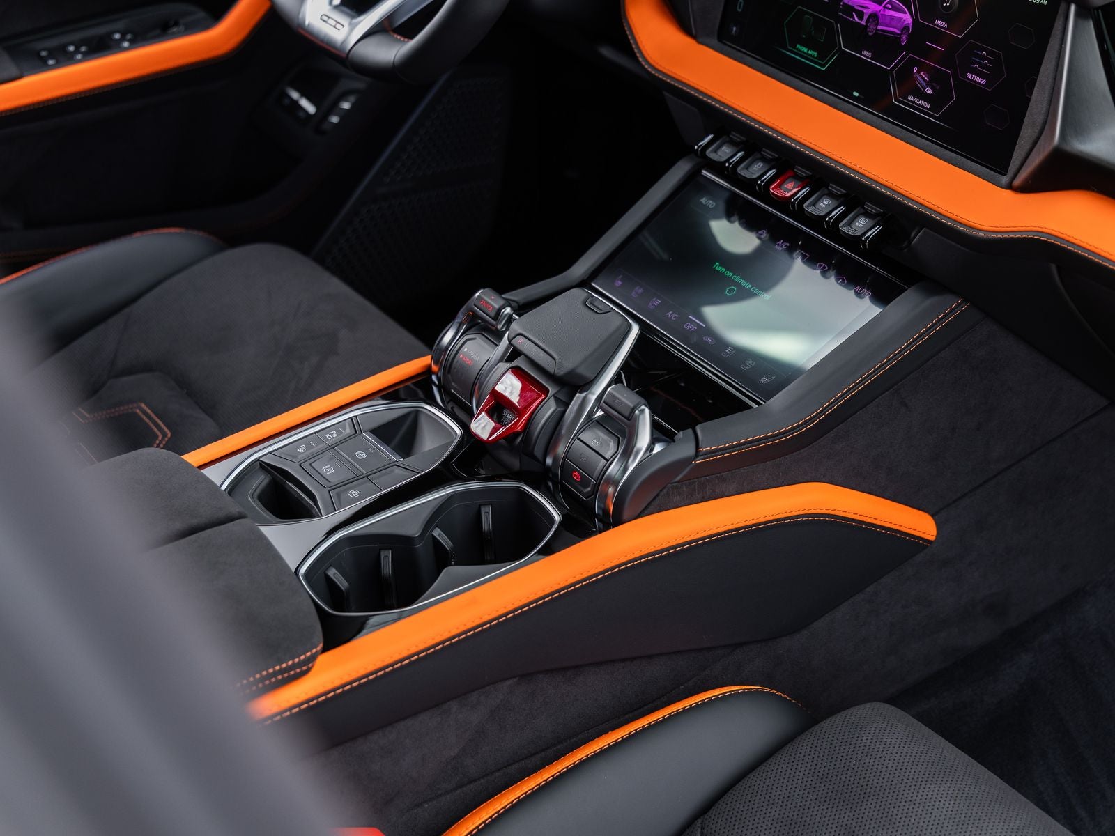 2026 Lamborghini Urus SE