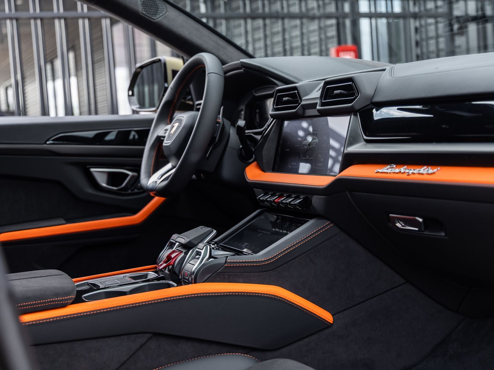 2026 Lamborghini Urus SE