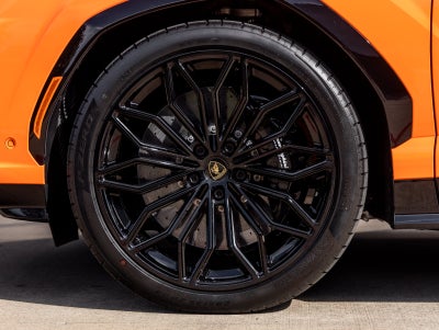 2026 Lamborghini Urus SE