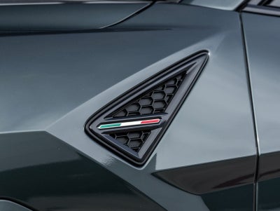 2025 Lamborghini Urus SE