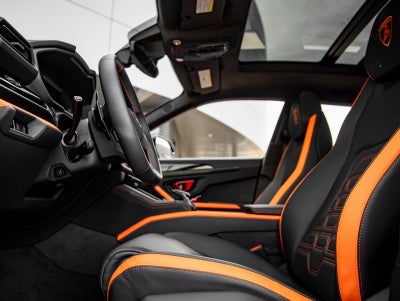 2025 Lamborghini Urus SE