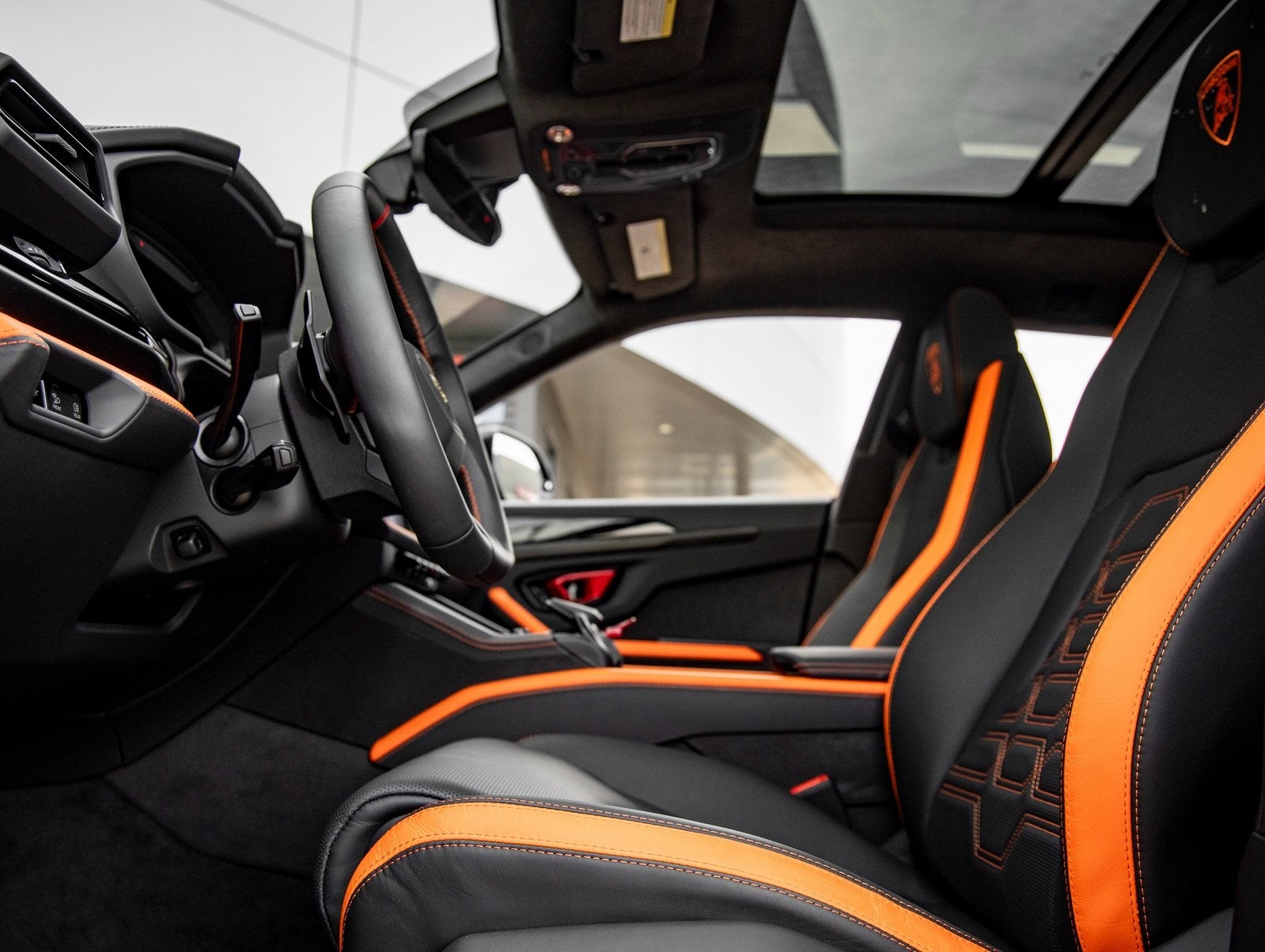 2025 Lamborghini Urus SE