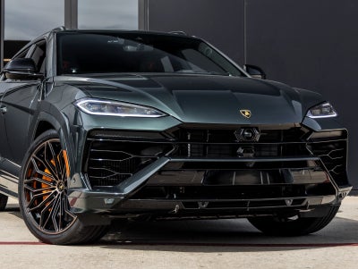 2025 Lamborghini Urus SE