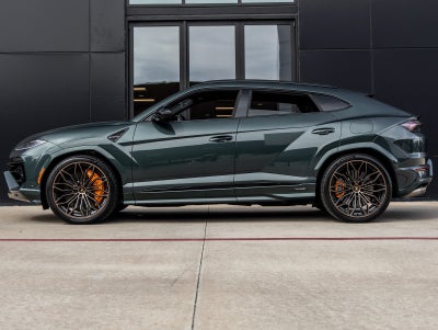 2025 Lamborghini Urus SE
