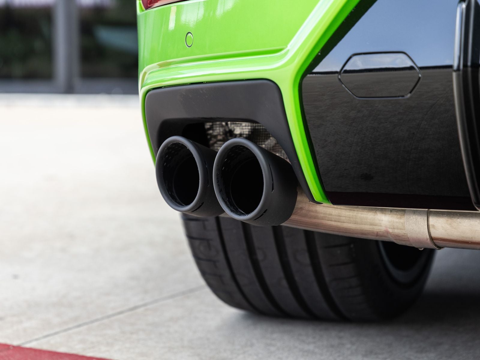 2025 Lamborghini Urus SE