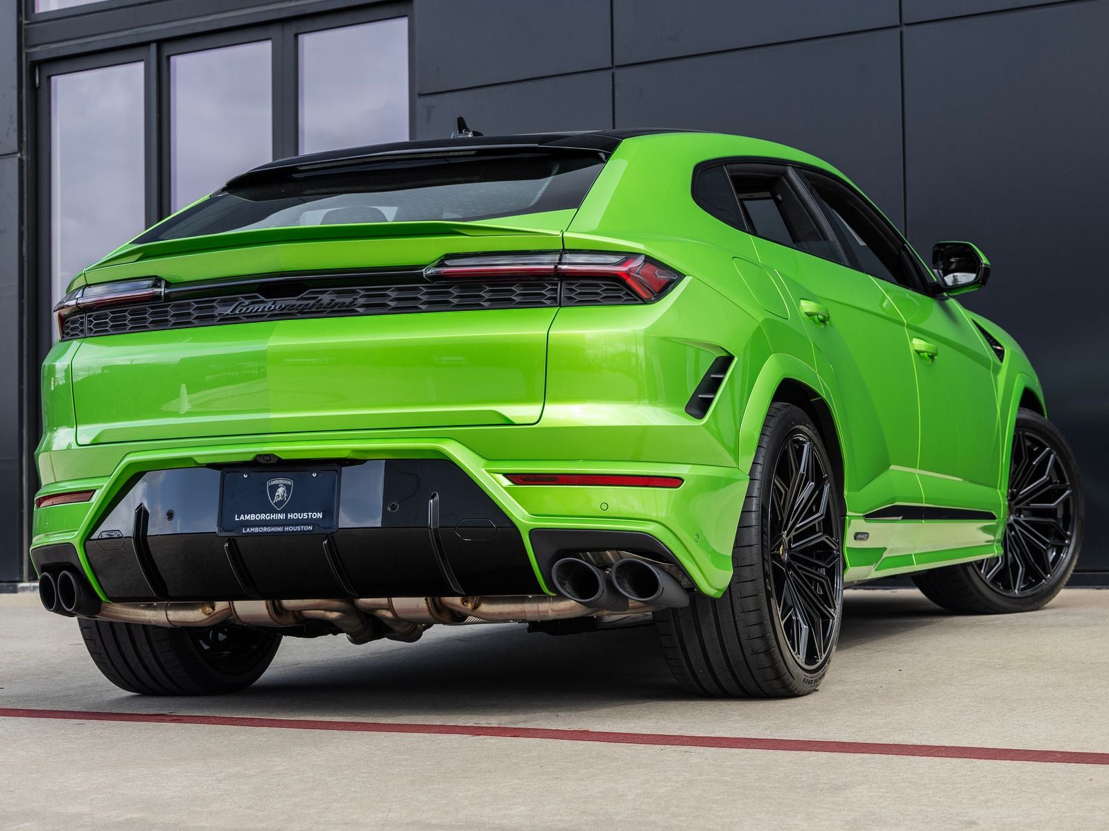 2025 Lamborghini Urus SE