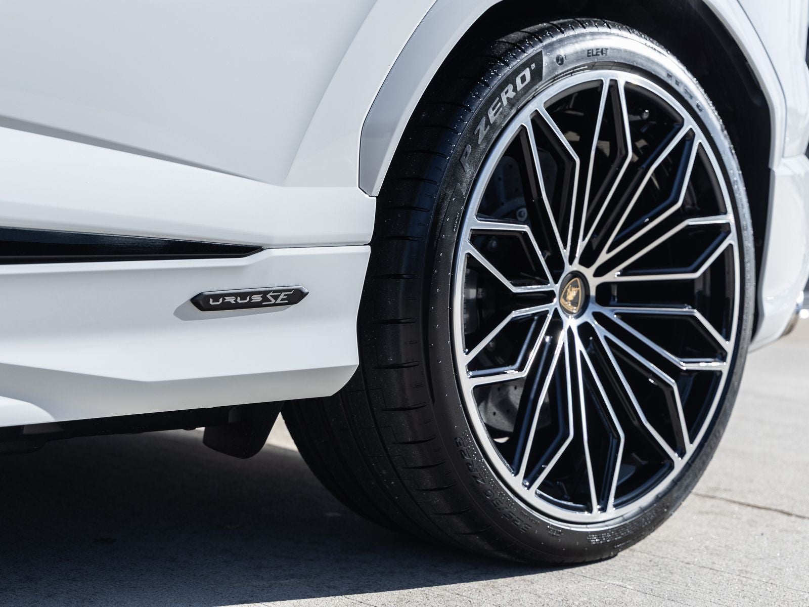 2026 Lamborghini Urus SE