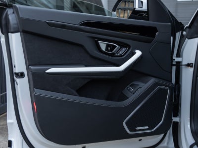 2026 Lamborghini Urus SE