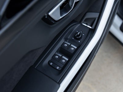 2026 Lamborghini Urus SE