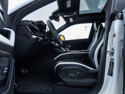 2026 Lamborghini Urus SE