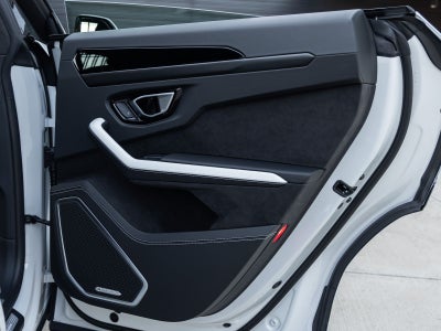 2026 Lamborghini Urus SE