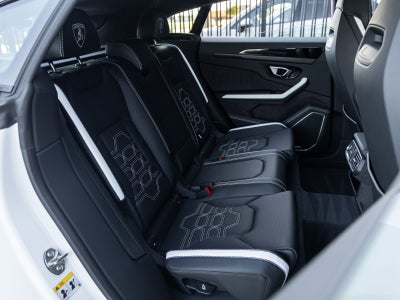 2026 Lamborghini Urus SE