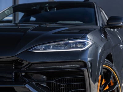 2026 Lamborghini Urus SE