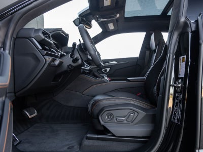 2026 Lamborghini Urus SE