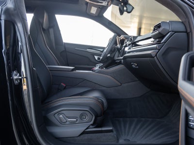 2026 Lamborghini Urus SE