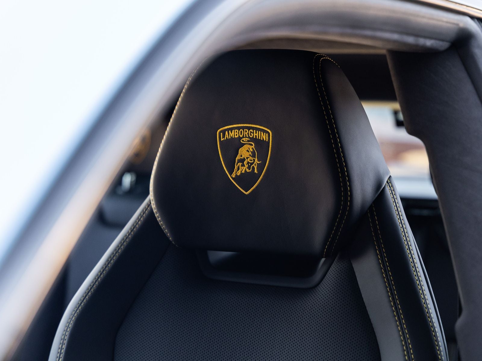 2026 Lamborghini Urus SE