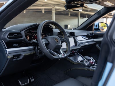 2026 Lamborghini Urus SE