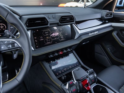 2026 Lamborghini Urus SE