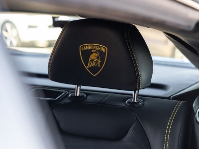 2026 Lamborghini Urus SE
