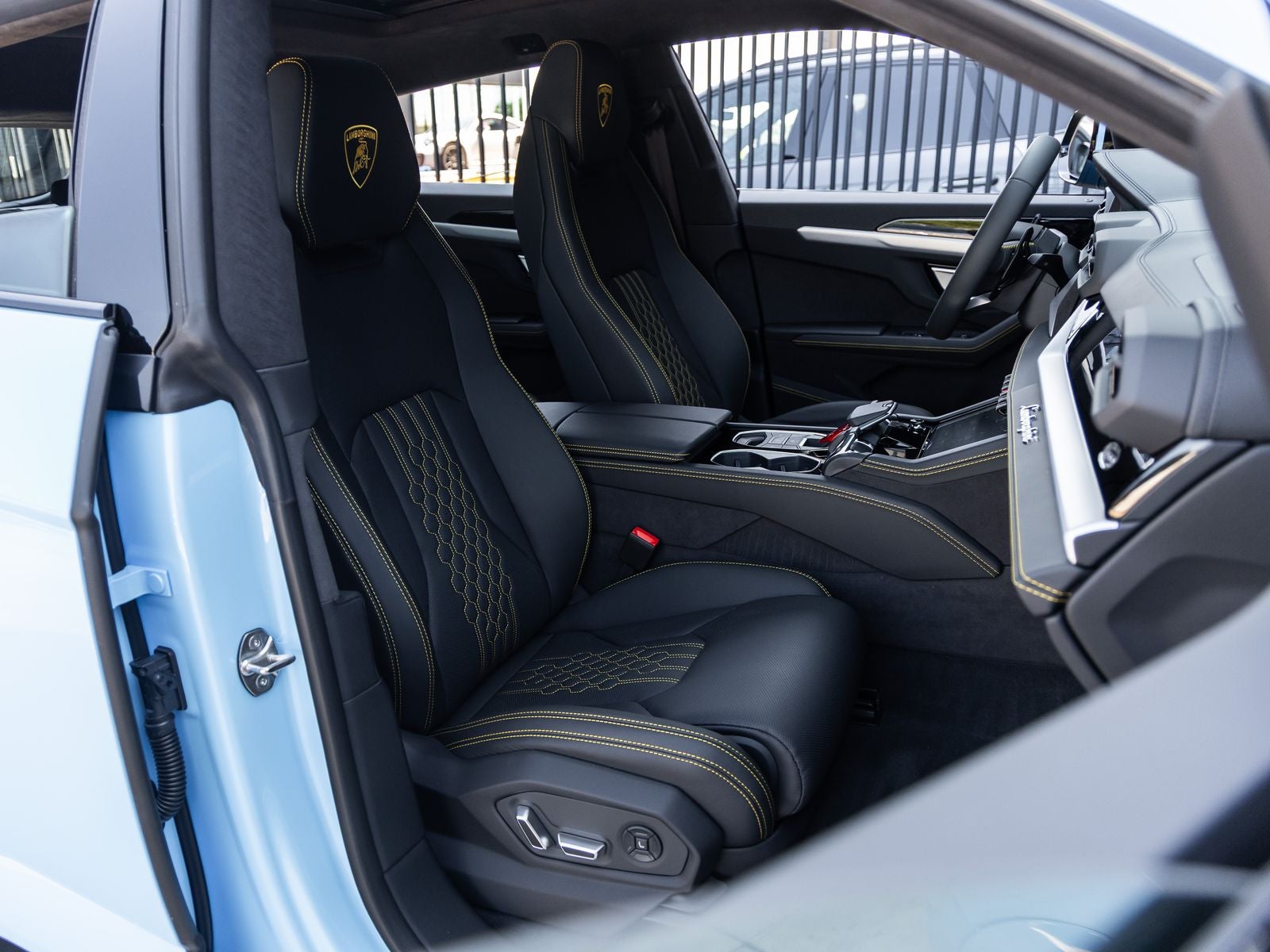 2026 Lamborghini Urus SE