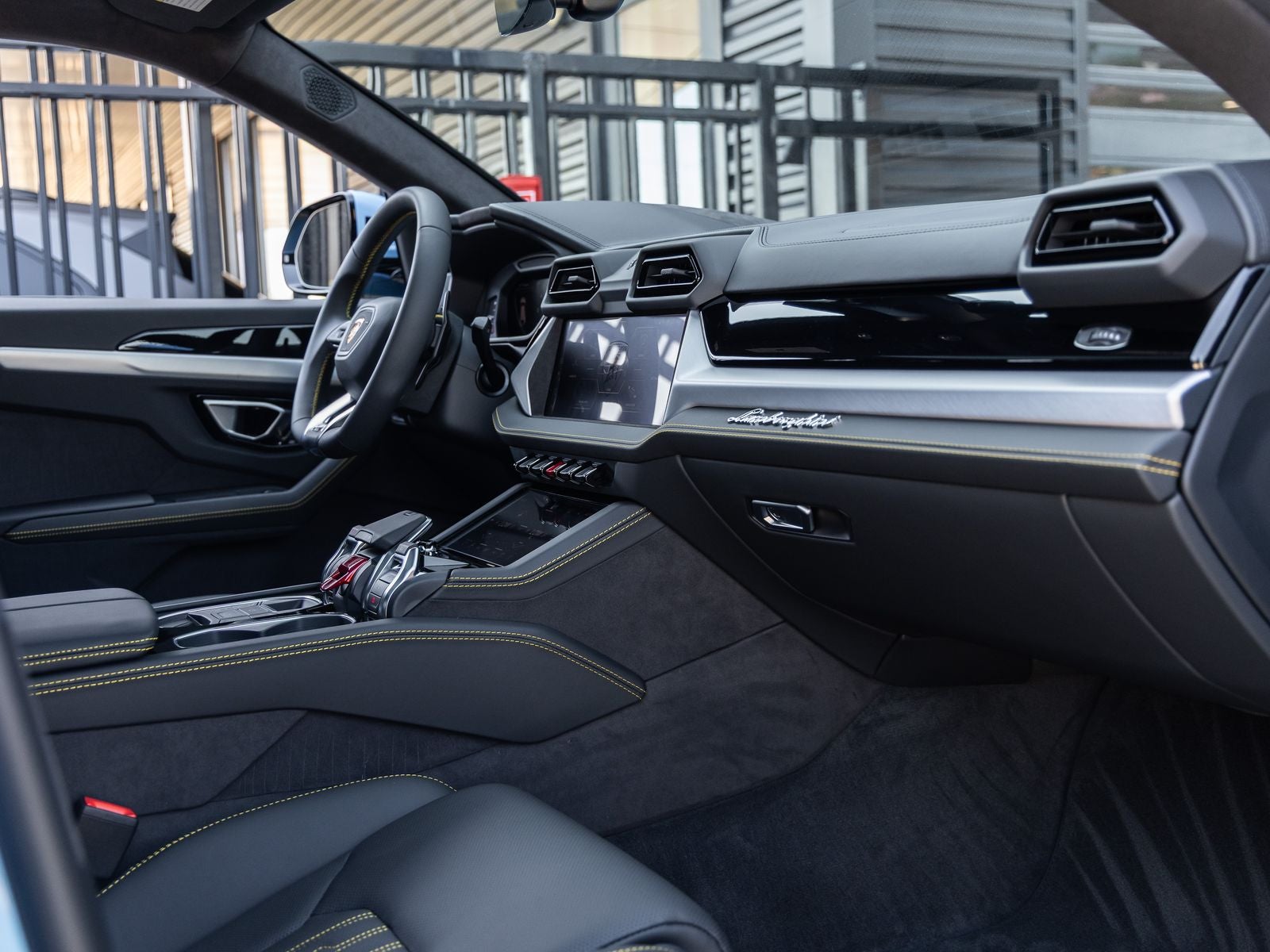 2026 Lamborghini Urus SE
