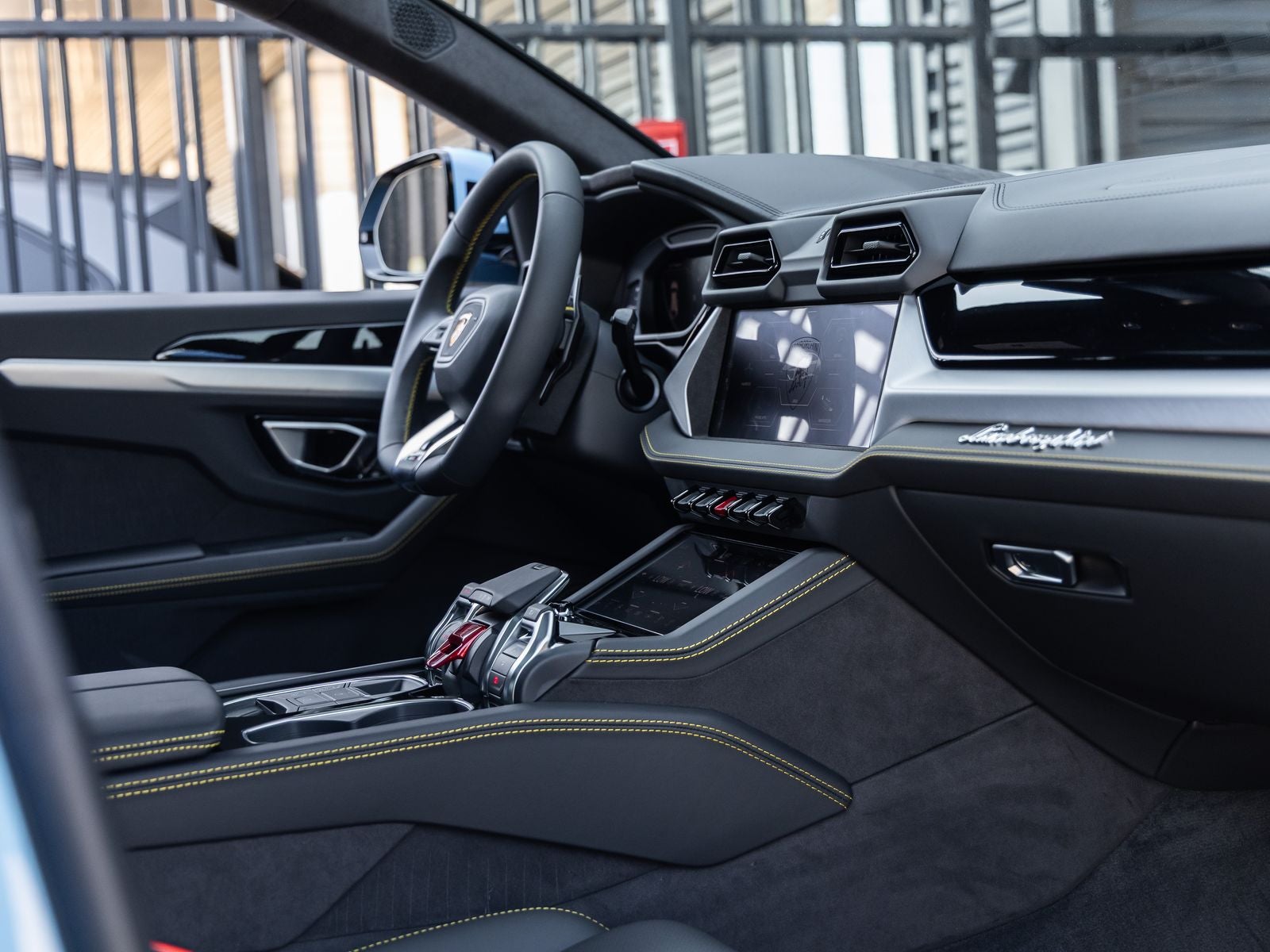 2026 Lamborghini Urus SE