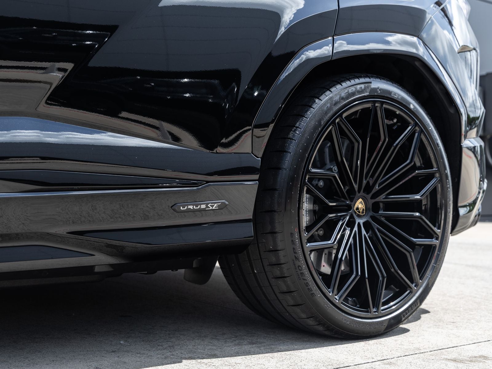 2026 Lamborghini Urus SE