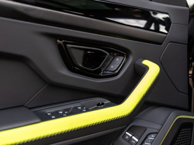 2026 Lamborghini Urus SE