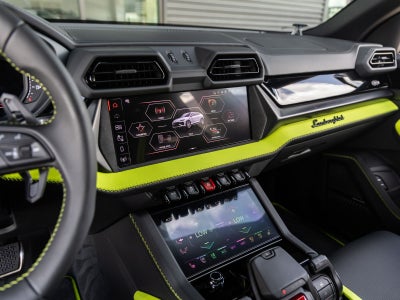 2026 Lamborghini Urus SE