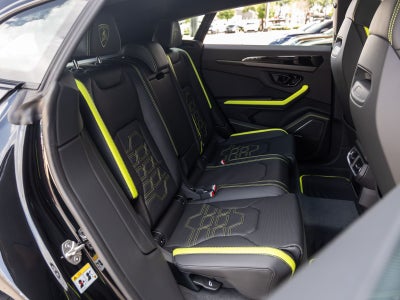 2026 Lamborghini Urus SE