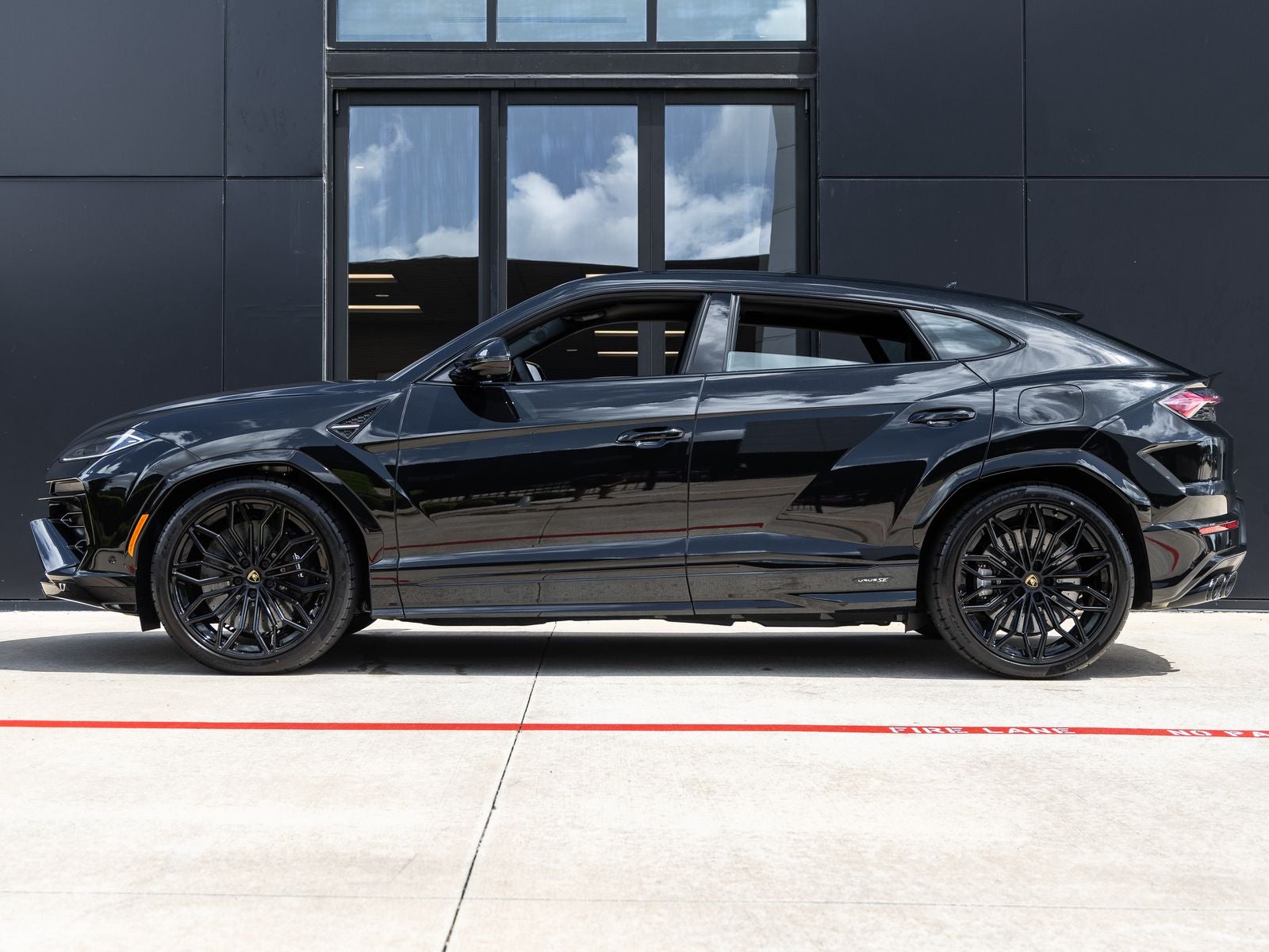 2026 Lamborghini Urus SE