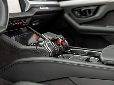 2025 Lamborghini Urus SE