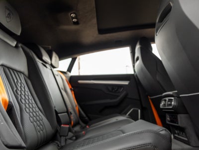 2025 Lamborghini Urus SE