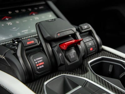 2025 Lamborghini Urus SE