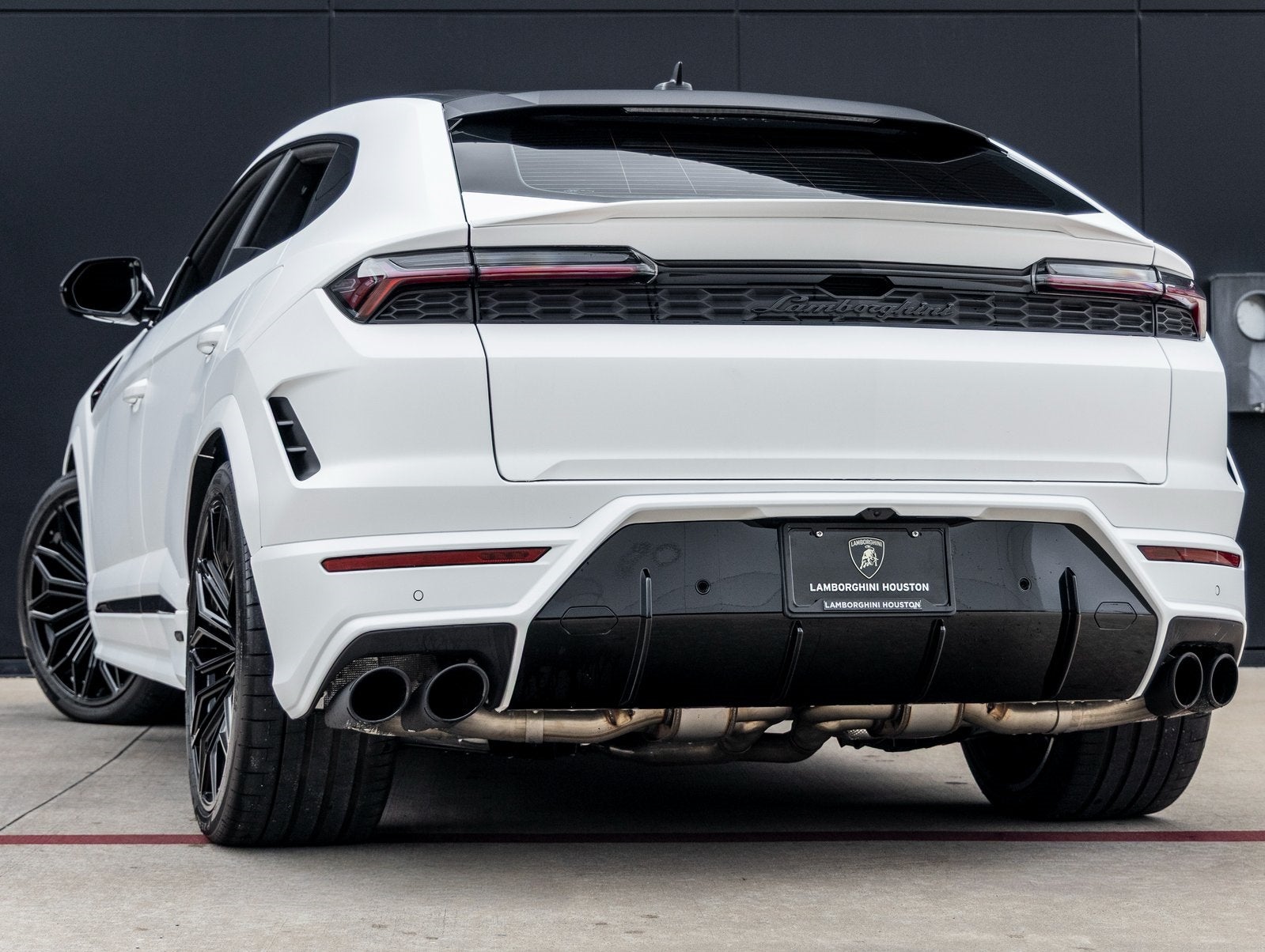 2025 Lamborghini Urus SE