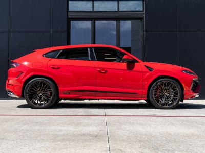 2026 Lamborghini Urus SE