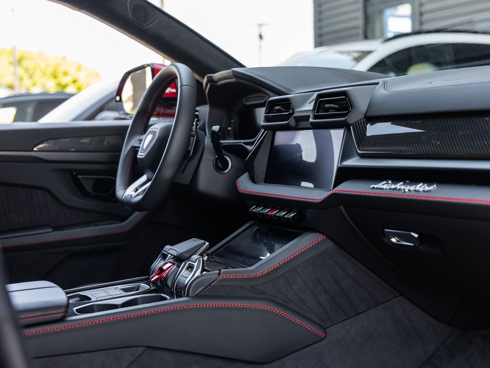 2026 Lamborghini Urus SE